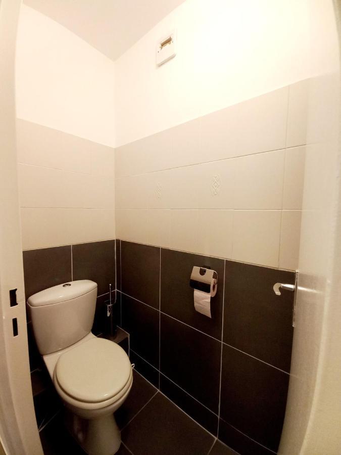 Cosy'N Paris - Parking Secure - Metro 14 - Wifi - Terrace - Premium Bedding Apartment Gentilly Luaran gambar